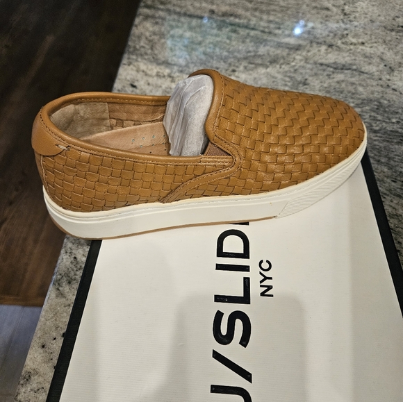 J/SLIDES Womens Tan Brown Woven Removable Foam Insole Arch Support Justine - Picture 4 of 4